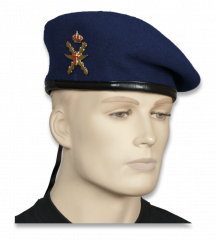 Beret FAMET with badge