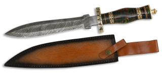 Dasmascus knife with a leather sheath