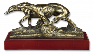 Trophée résine "Lévriers".Socle. 13.5